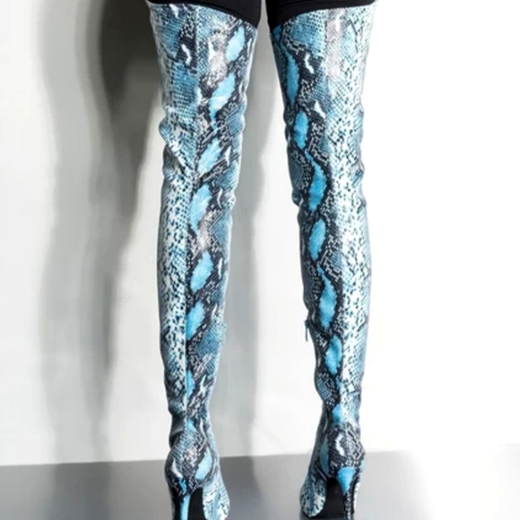 Thigh-High Harness Snakeskin Print Boots - Picture 3 of 3